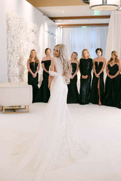 EAD550E2-7405-46A8-A5E1-44D883593369